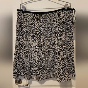 NWT Worthington plus size (16) skirt.